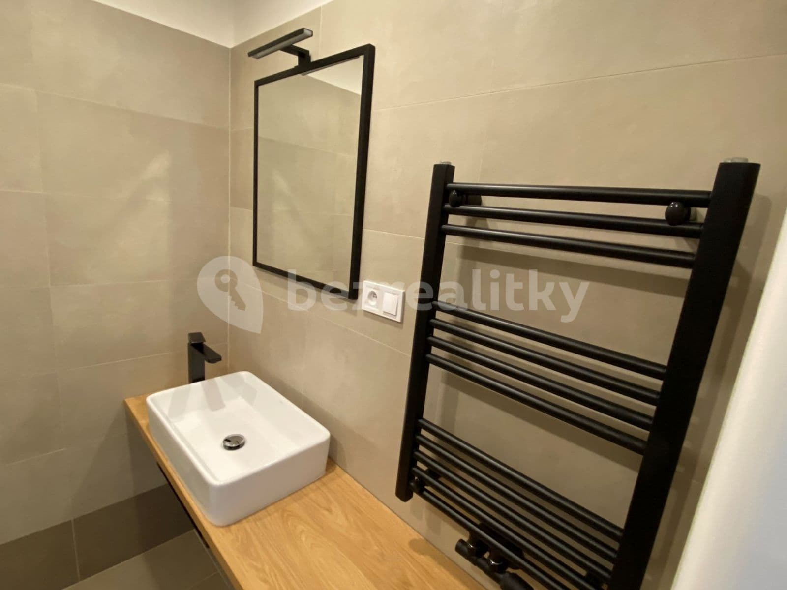 Pronájem bytu 3+kk 75 m², V Olšinách, Praha, Praha Pronájem bytu 3+kk 75 m², V Olšinách, Praha, Praha