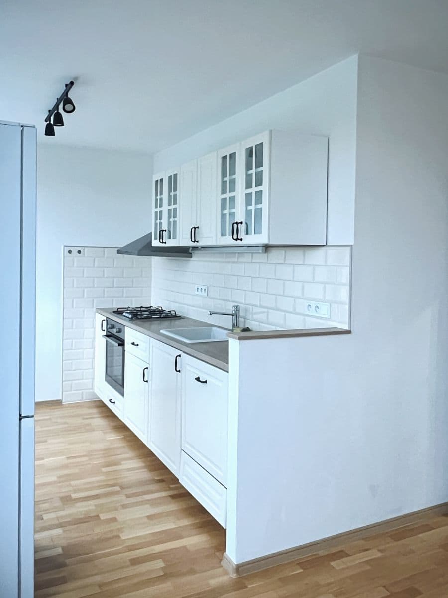 Pronájem bytu 3+kk 75 m², V Olšinách, Praha, Praha Pronájem bytu 3+kk 75 m², V Olšinách, Praha, Praha