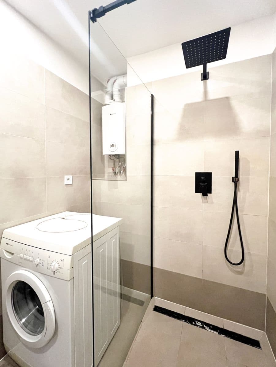 Pronájem bytu 3+kk 75 m², V Olšinách, Praha, Praha Pronájem bytu 3+kk 75 m², V Olšinách, Praha, Praha