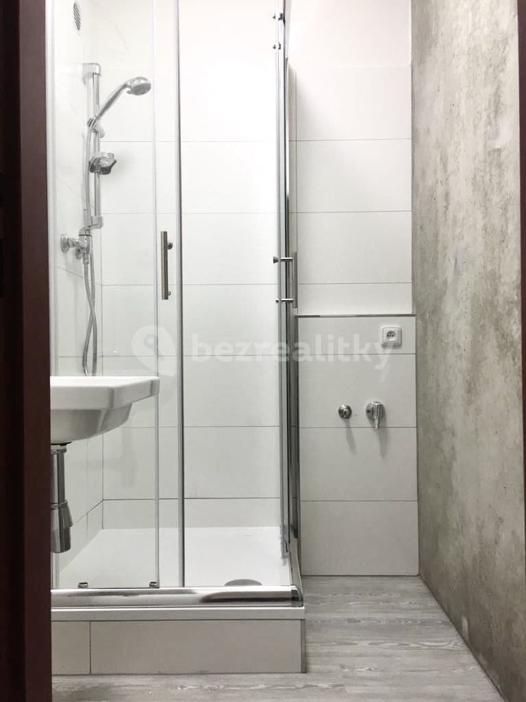 Pronájem bytu 1+kk 29 m², Pod Lysinami, Praha, Praha Pronájem bytu 1+kk 29 m², Pod Lysinami, Praha, Praha