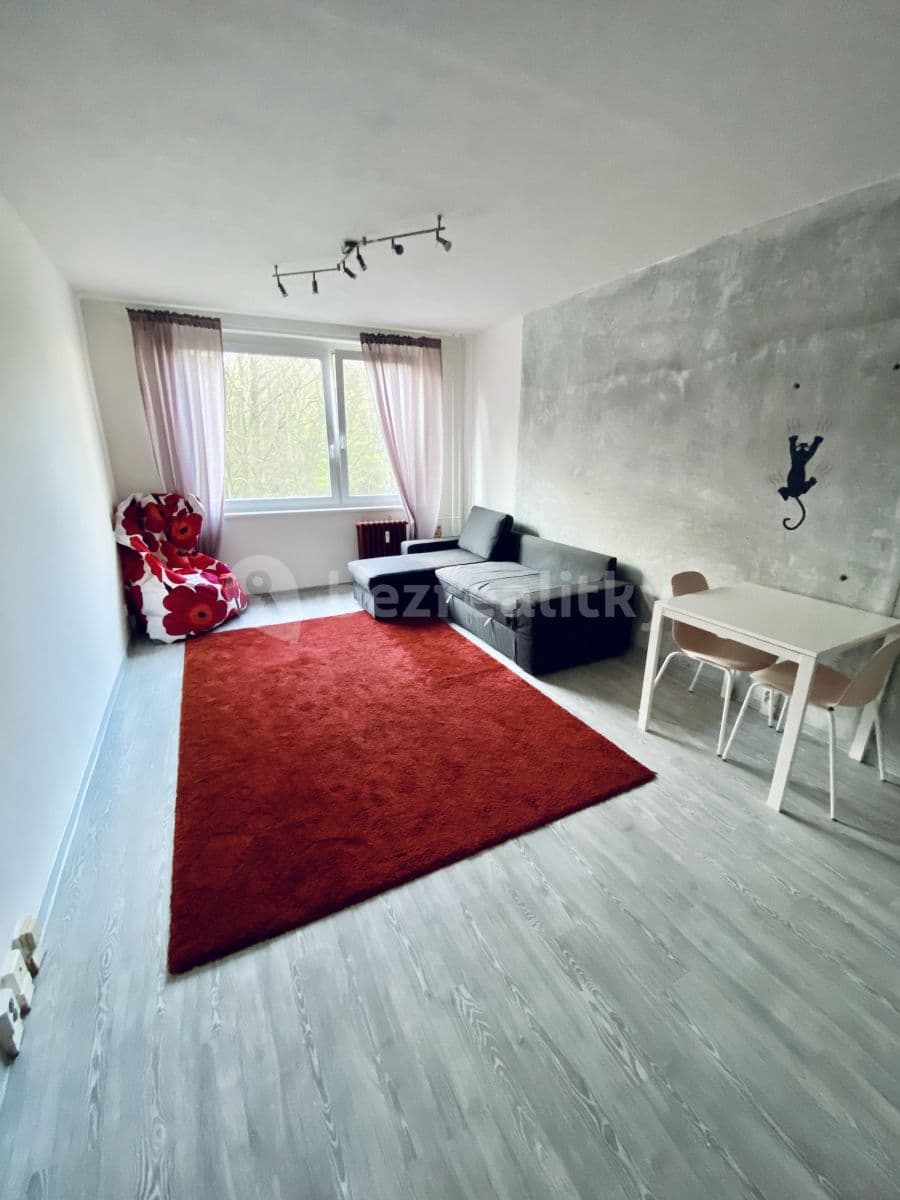 Pronájem bytu 1+kk 29 m², Pod Lysinami, Praha, Praha Pronájem bytu 1+kk 29 m², Pod Lysinami, Praha, Praha