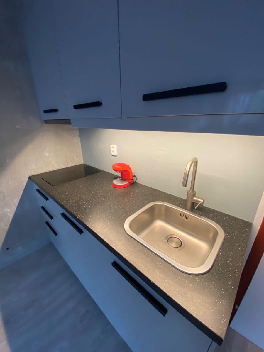 Pronájem bytu 1+kk 29 m², Pod Lysinami, Praha, Praha Pronájem bytu 1+kk 29 m², Pod Lysinami, Praha, Praha