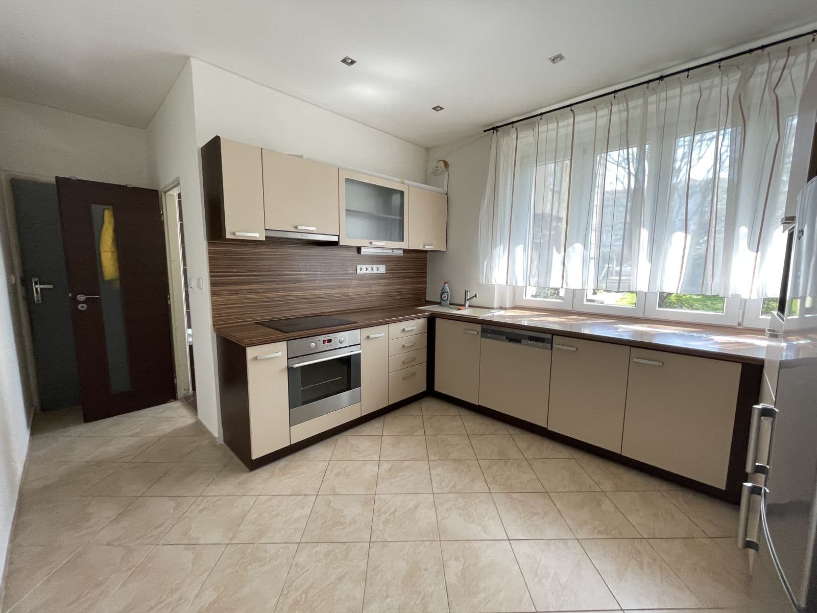 Pronájem bytu 2+1 42 m², Patočkova, Praha, Praha Pronájem bytu 2+1 42 m², Patočkova, Praha, Praha