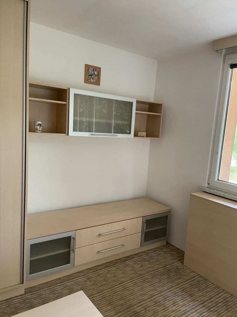 Pronájem bytu 2+kk 36 m², Lechowiczova, Ostrava, Moravskoslezský kraj Pronájem bytu 2+kk 36 m², Lechowiczova, Ostrava, Moravskoslezský kraj