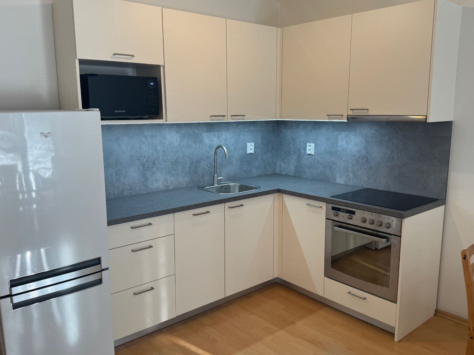 Pronájem bytu 2+kk 63 m², Purkyňova, Brno, Jihomoravský kraj Pronájem bytu 2+kk 63 m², Purkyňova, Brno, Jihomoravský kraj