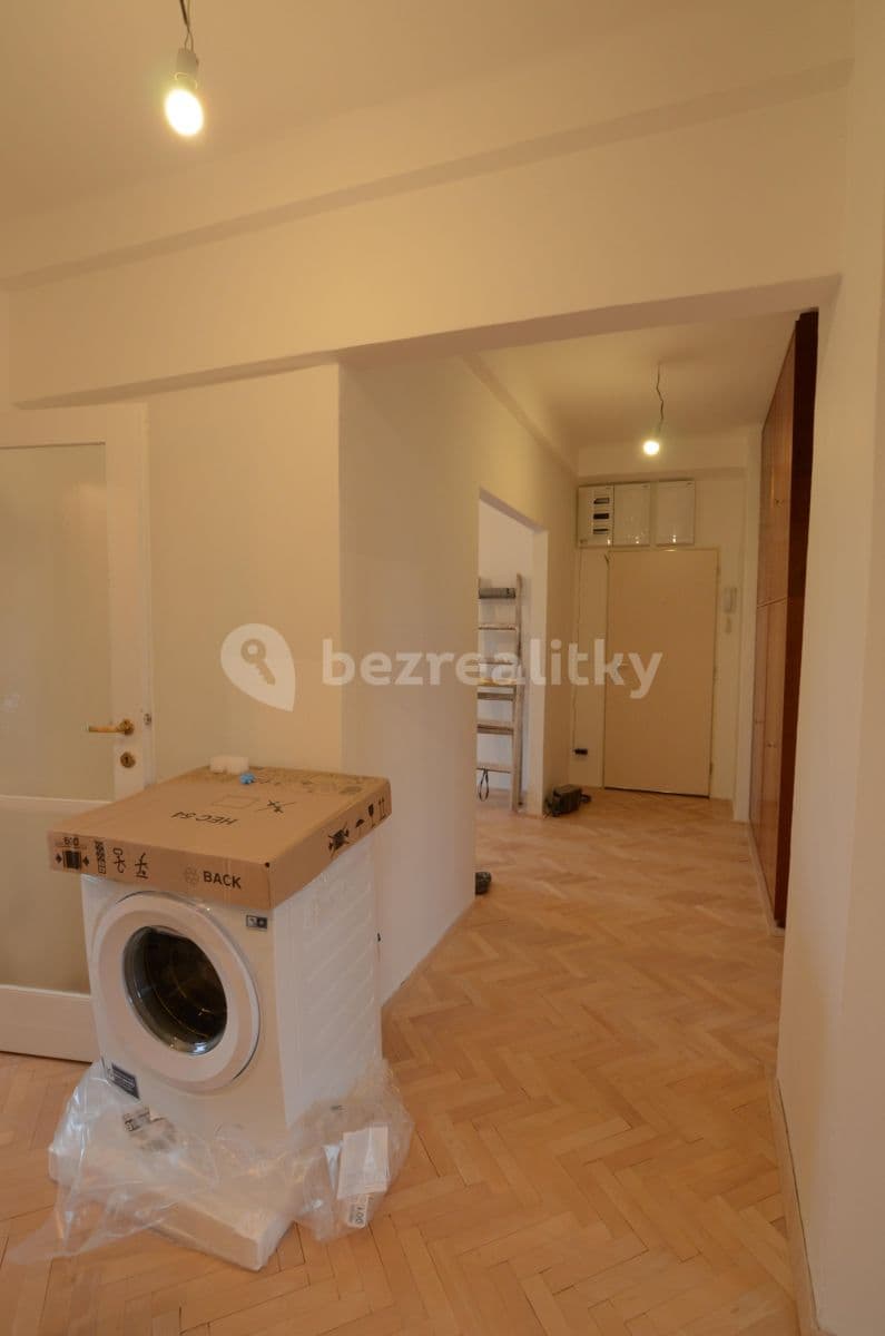 Pronájem bytu 3+1 77 m², Nedvězská, Praha, Praha Pronájem bytu 3+1 77 m², Nedvězská, Praha, Praha