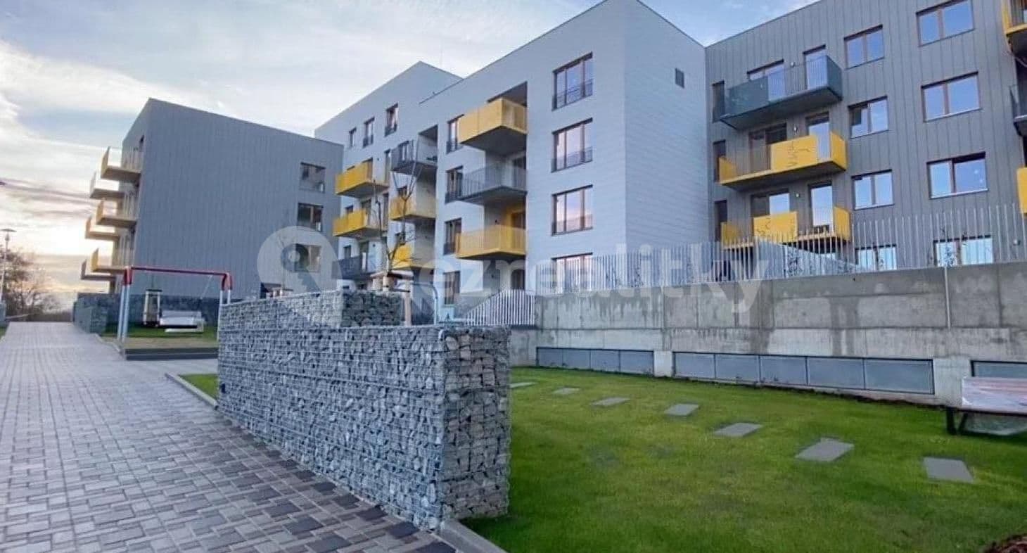 Pronájem bytu 2+kk 46 m², Tovární, Čelákovice, Středočeský kraj Pronájem bytu 2+kk 46 m², Tovární, Čelákovice, Středočeský kraj