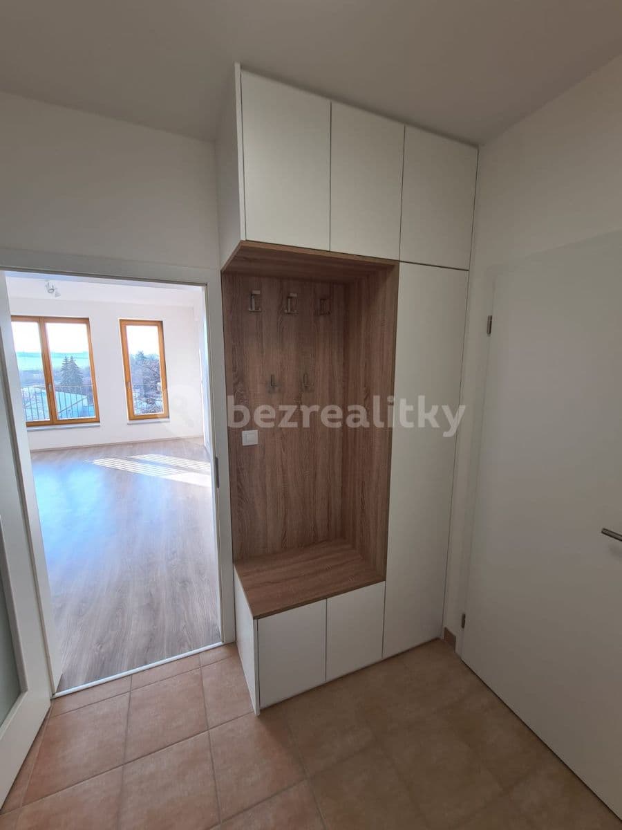 Pronájem bytu 2+kk 46 m², Tovární, Čelákovice, Středočeský kraj Pronájem bytu 2+kk 46 m², Tovární, Čelákovice, Středočeský kraj