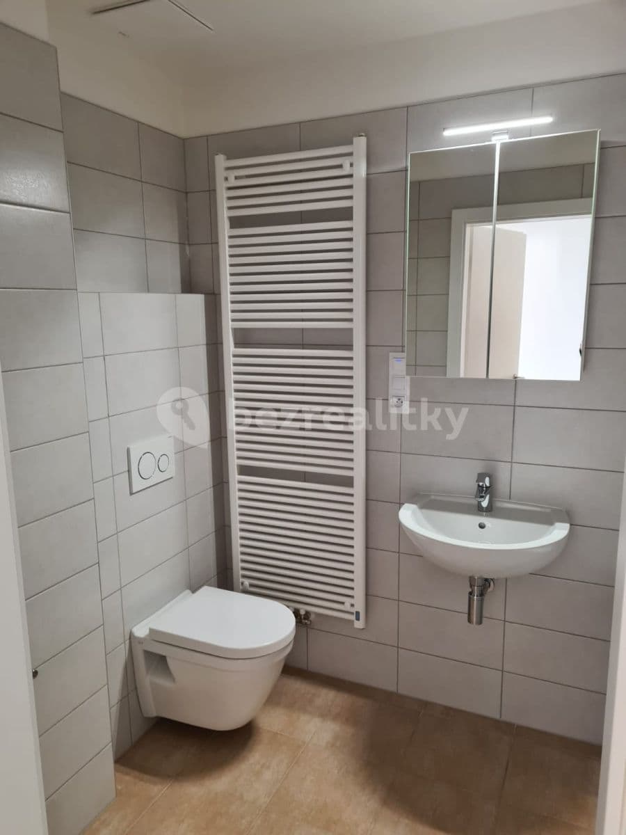 Pronájem bytu 2+kk 46 m², Tovární, Čelákovice, Středočeský kraj Pronájem bytu 2+kk 46 m², Tovární, Čelákovice, Středočeský kraj