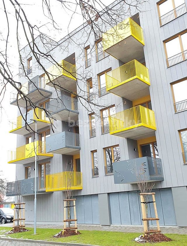 Pronájem bytu 2+kk 46 m², Tovární, Čelákovice, Středočeský kraj Pronájem bytu 2+kk 46 m², Tovární, Čelákovice, Středočeský kraj