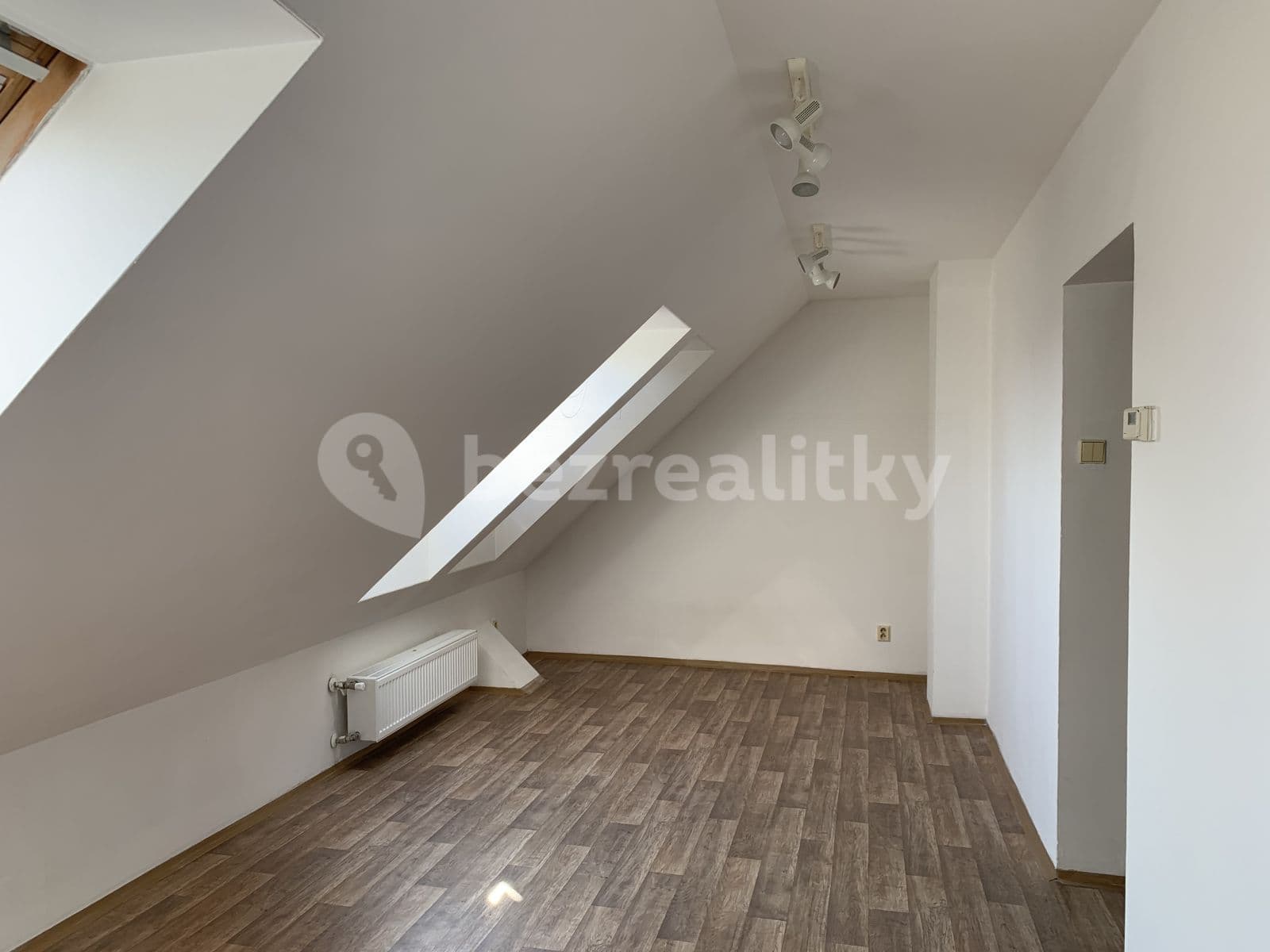 Pronájem bytu 2+1 62 m², Sdružení, Praha, Praha Pronájem bytu 2+1 62 m², Sdružení, Praha, Praha