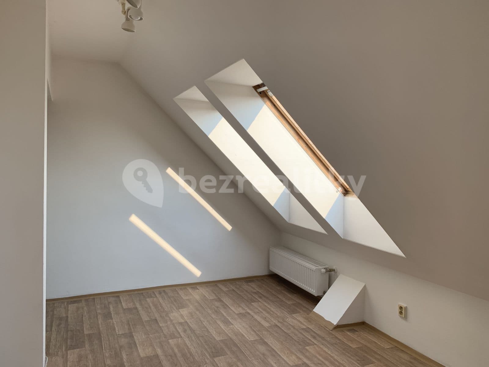 Pronájem bytu 2+1 62 m², Sdružení, Praha, Praha Pronájem bytu 2+1 62 m², Sdružení, Praha, Praha