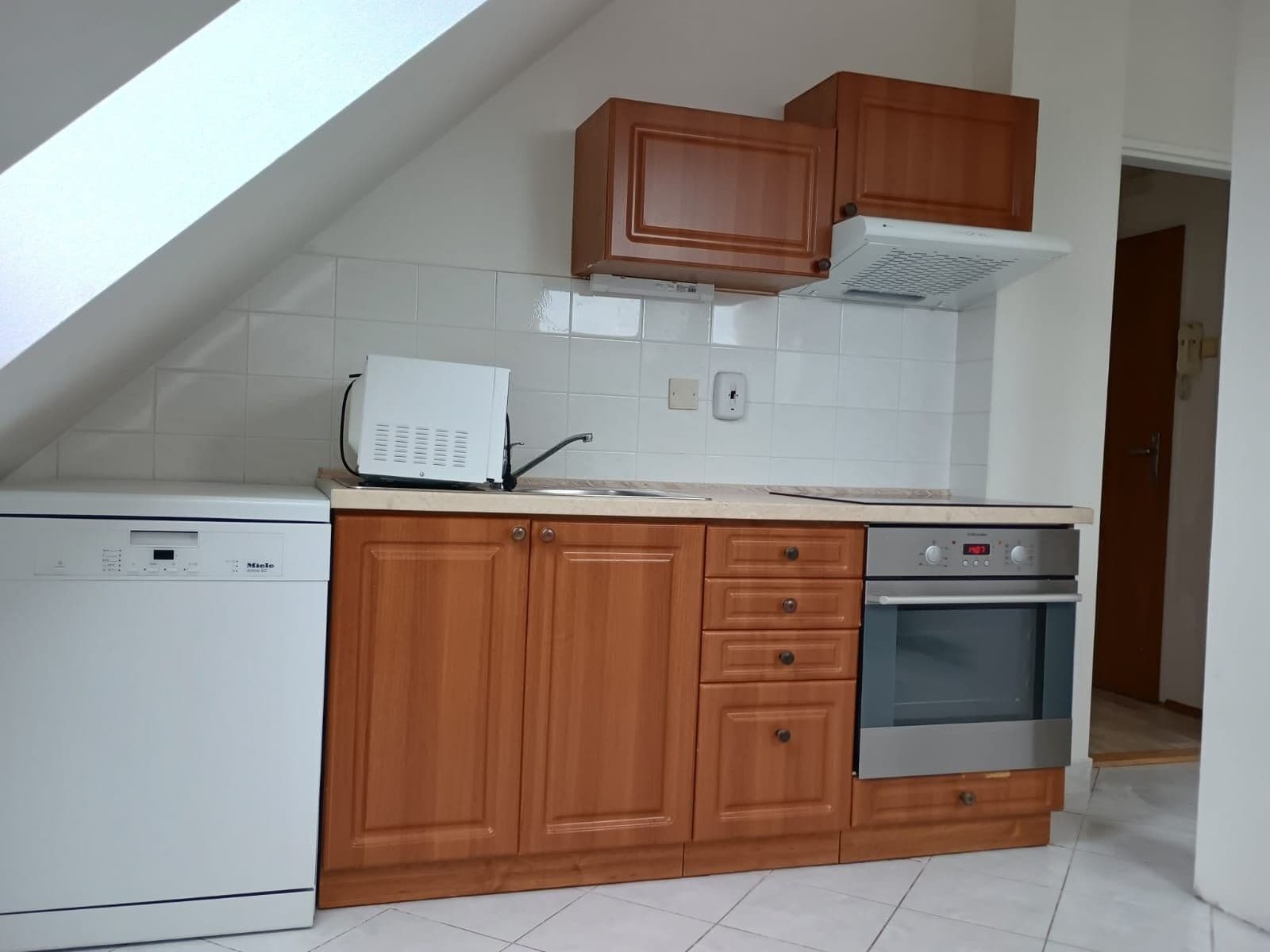 Pronájem bytu 2+1 62 m², Sdružení, Praha, Praha Pronájem bytu 2+1 62 m², Sdružení, Praha, Praha
