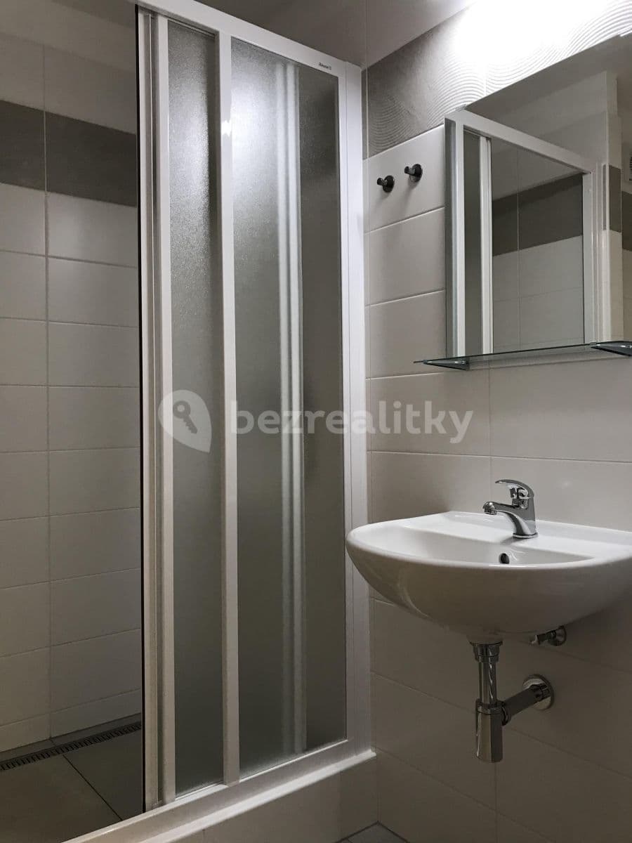 Pronájem bytu 2+kk 43 m², Havlíčkova, Beroun, Středočeský kraj Pronájem bytu 2+kk 43 m², Havlíčkova, Beroun, Středočeský kraj