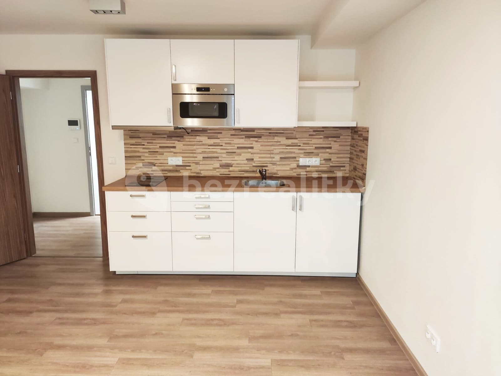 Pronájem bytu 1+kk 26 m², U Stadionu, Břeclav, Jihomoravský kraj Pronájem bytu 1+kk 26 m², U Stadionu, Břeclav, Jihomoravský kraj