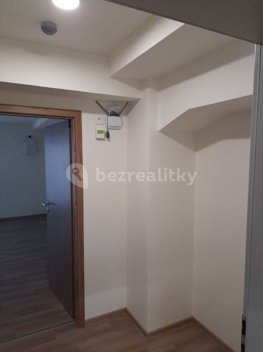 Pronájem bytu 1+kk 26 m², U Stadionu, Břeclav, Jihomoravský kraj Pronájem bytu 1+kk 26 m², U Stadionu, Břeclav, Jihomoravský kraj