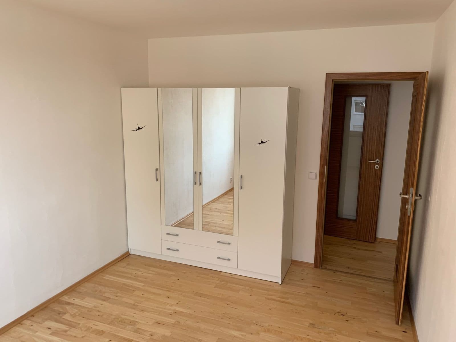 Pronájem bytu 3+kk 80 m², Váňova, Kladno, Středočeský kraj Pronájem bytu 3+kk 80 m², Váňova, Kladno, Středočeský kraj