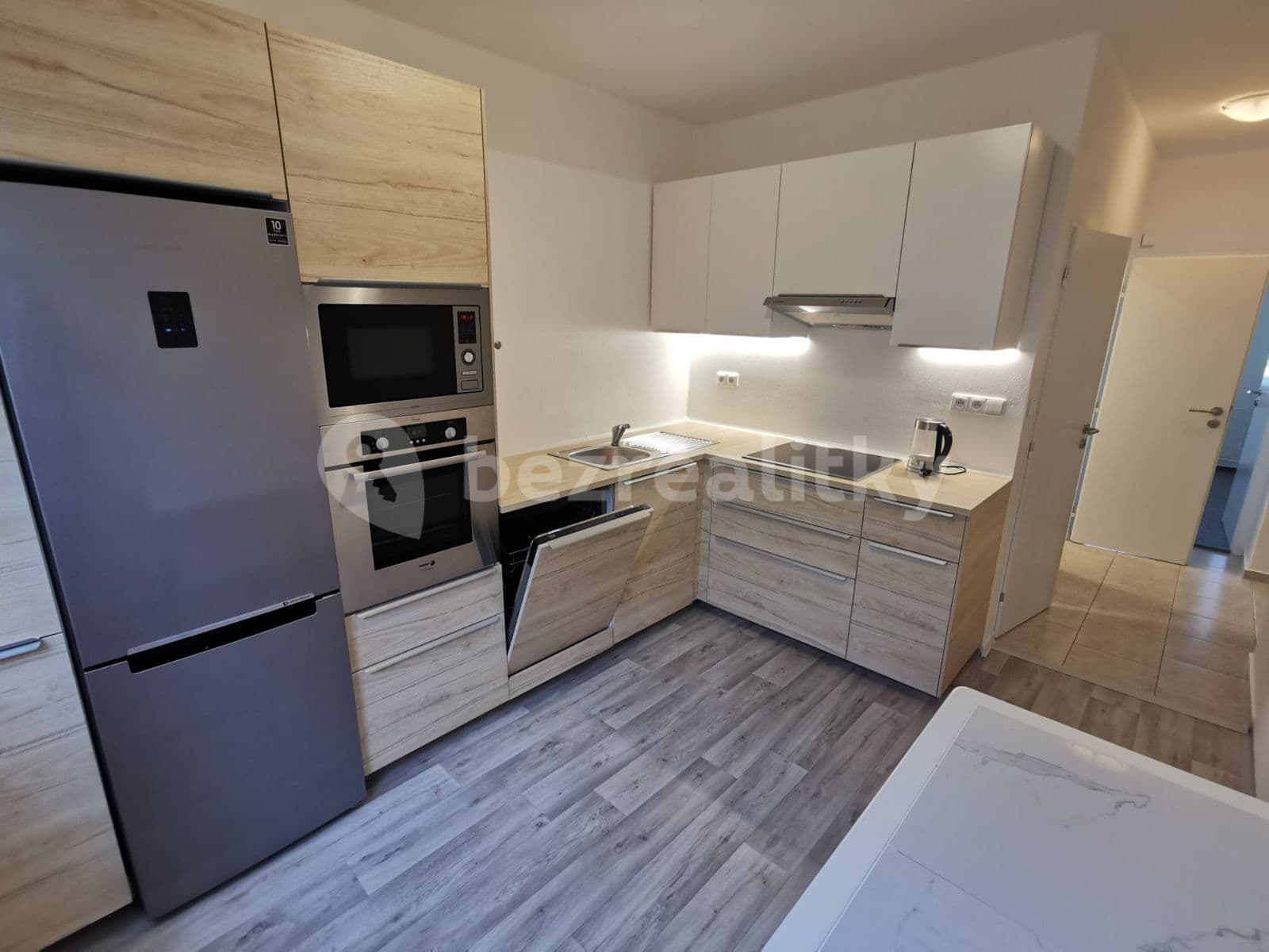 Pronájem bytu 3+1 70 m², Na Honech I, Zlín, Zlínský kraj Pronájem bytu 3+1 70 m², Na Honech I, Zlín, Zlínský kraj