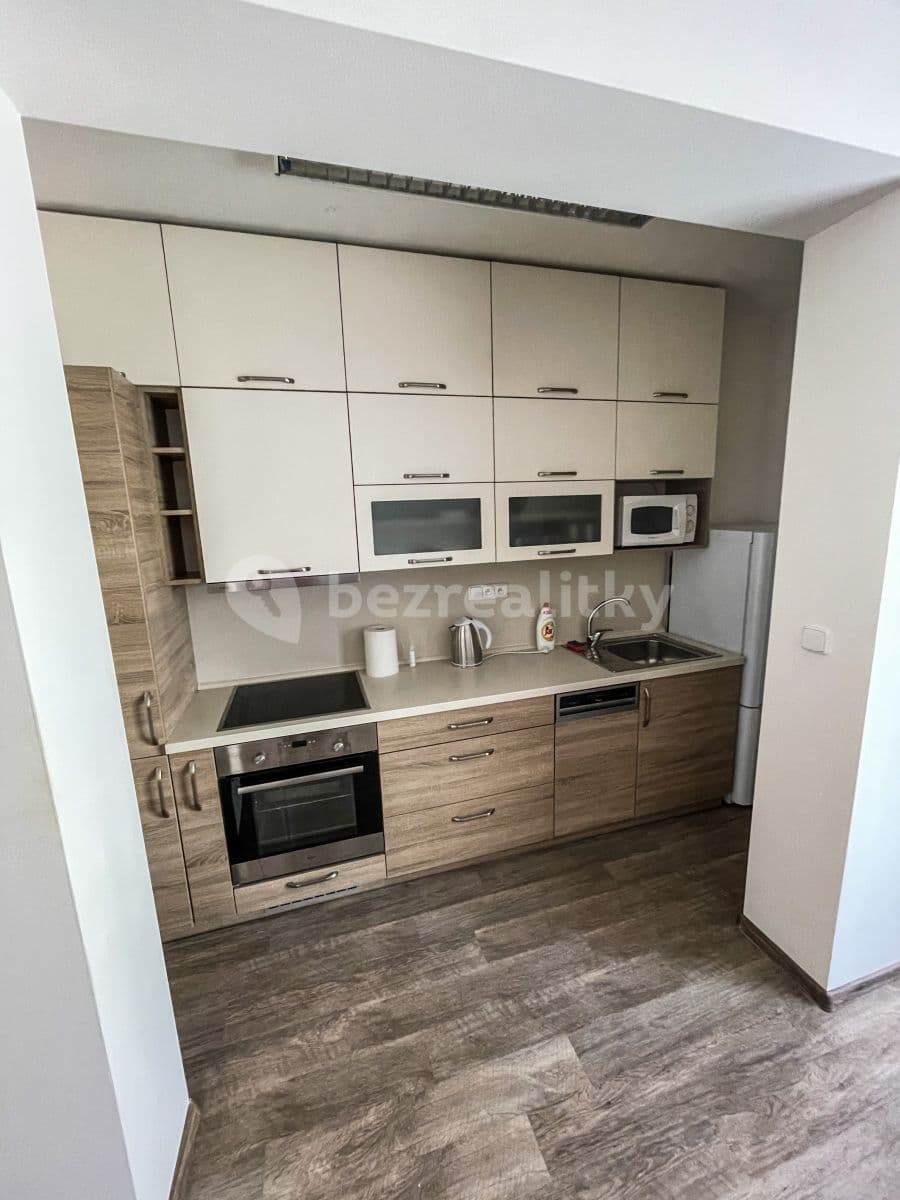 Pronájem bytu 2+kk 44 m², Dr. Bartůňka, Chrudim, Pardubický kraj Pronájem bytu 2+kk 44 m², Dr. Bartůňka, Chrudim, Pardubický kraj