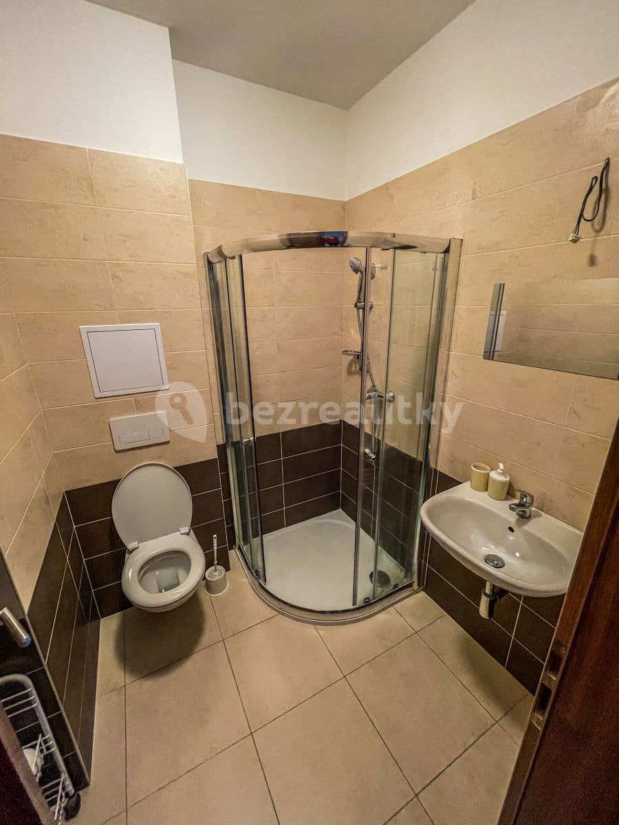 Pronájem bytu 2+kk 44 m², Dr. Bartůňka, Chrudim, Pardubický kraj Pronájem bytu 2+kk 44 m², Dr. Bartůňka, Chrudim, Pardubický kraj