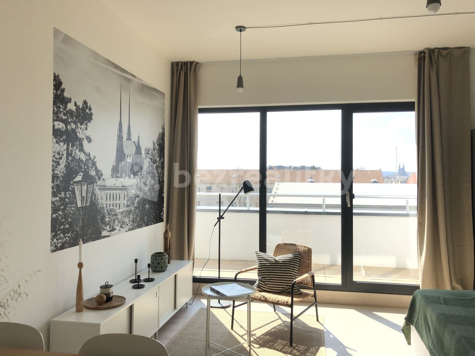 Pronájem bytu 1+kk 35 m², Jeronýmova, Brno, Jihomoravský kraj Pronájem bytu 1+kk 35 m², Jeronýmova, Brno, Jihomoravský kraj