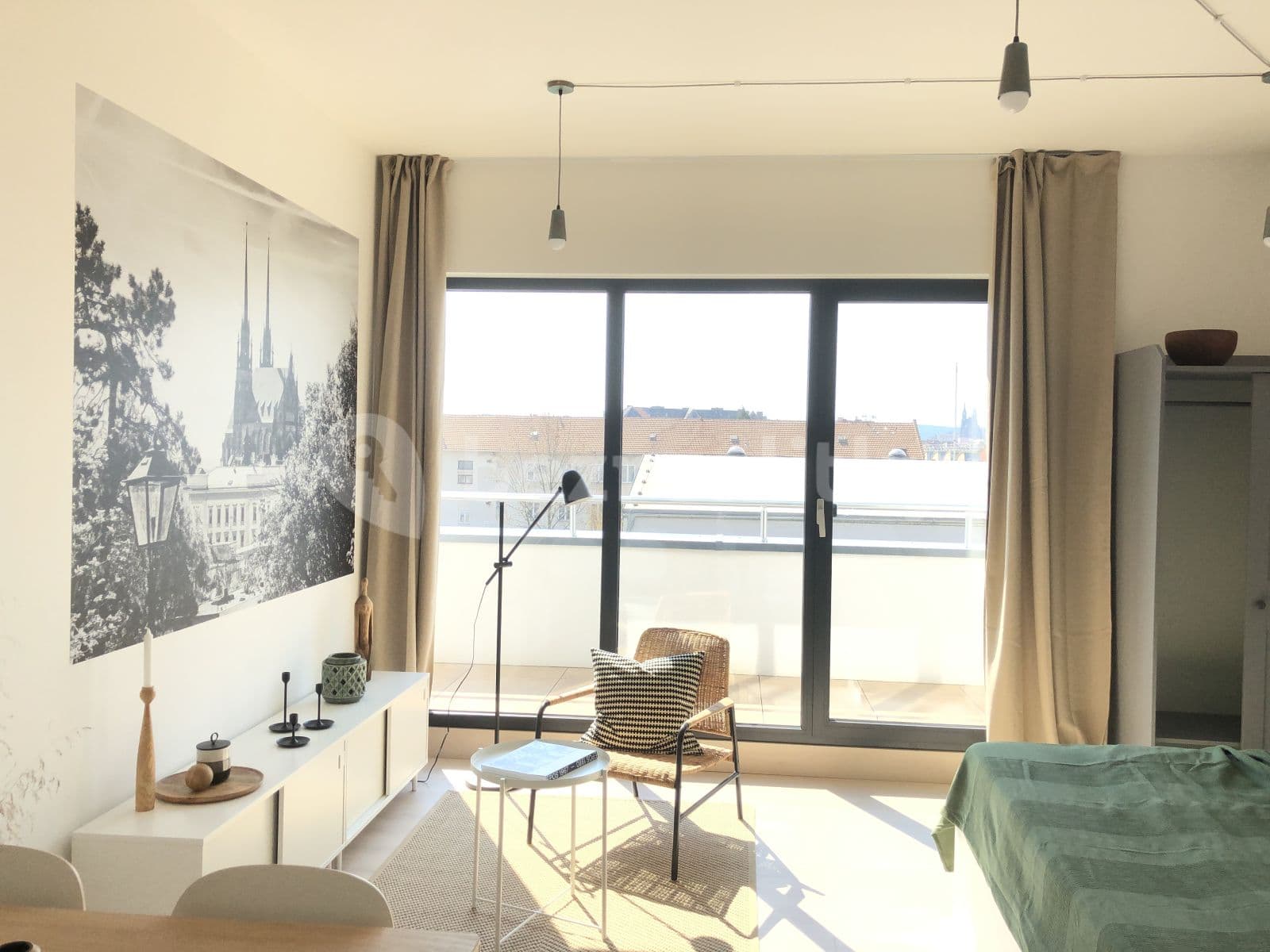 Pronájem bytu 1+kk 35 m², Jeronýmova, Brno, Jihomoravský kraj Pronájem bytu 1+kk 35 m², Jeronýmova, Brno, Jihomoravský kraj