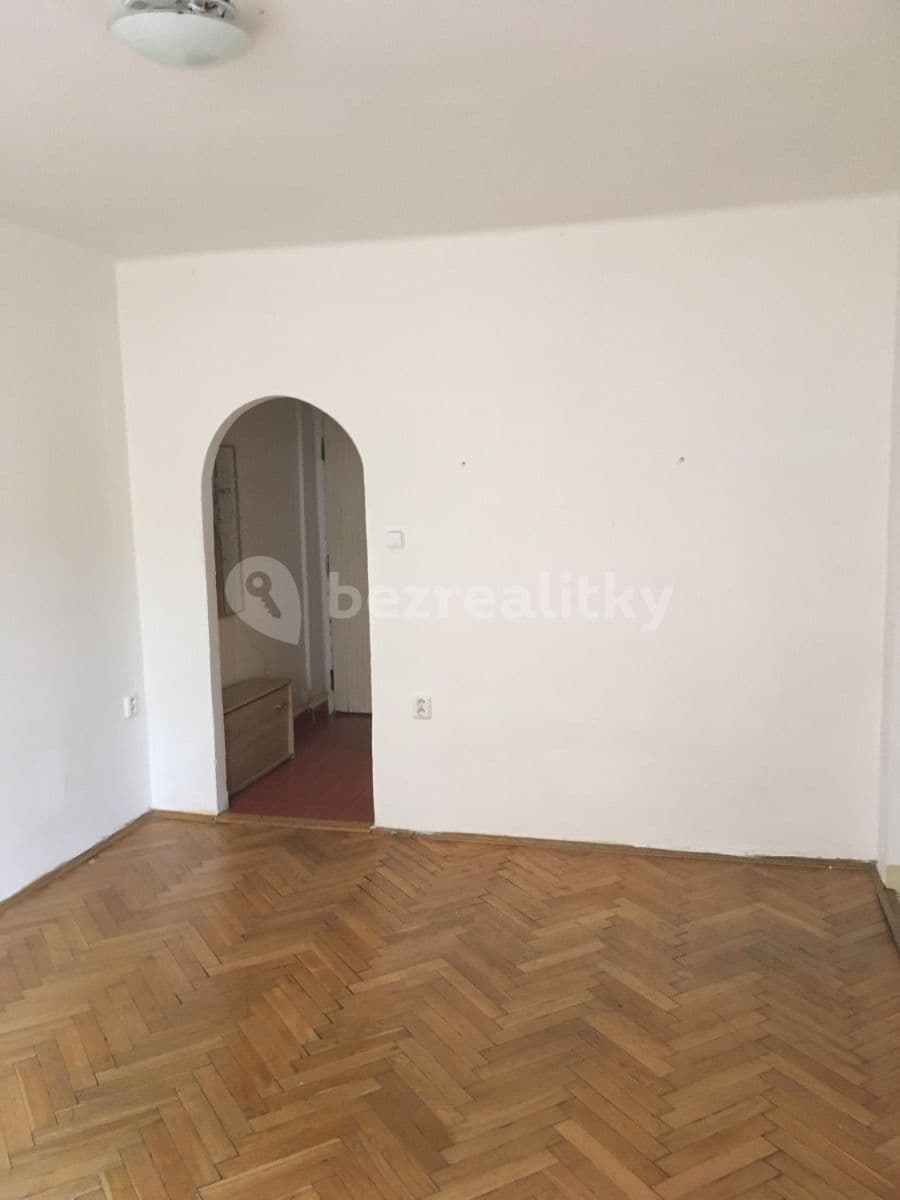 Pronájem bytu 2+1 48 m², Horova, Ústí nad Labem, Ústecký kraj Pronájem bytu 2+1 48 m², Horova, Ústí nad Labem, Ústecký kraj