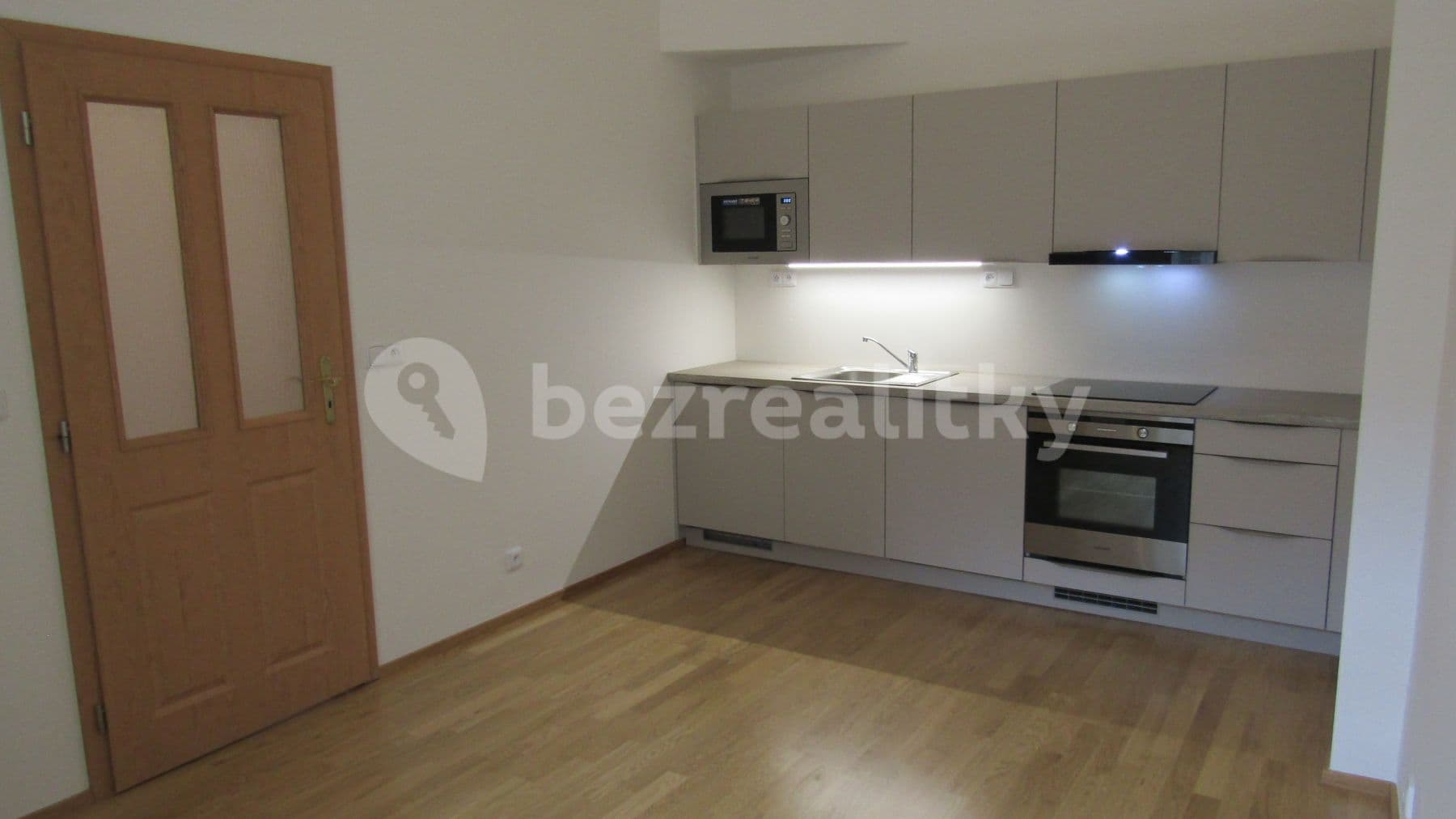 Pronájem bytu 1+1 45 m², Vinohradská, Praha, Praha Pronájem bytu 1+1 45 m², Vinohradská, Praha, Praha