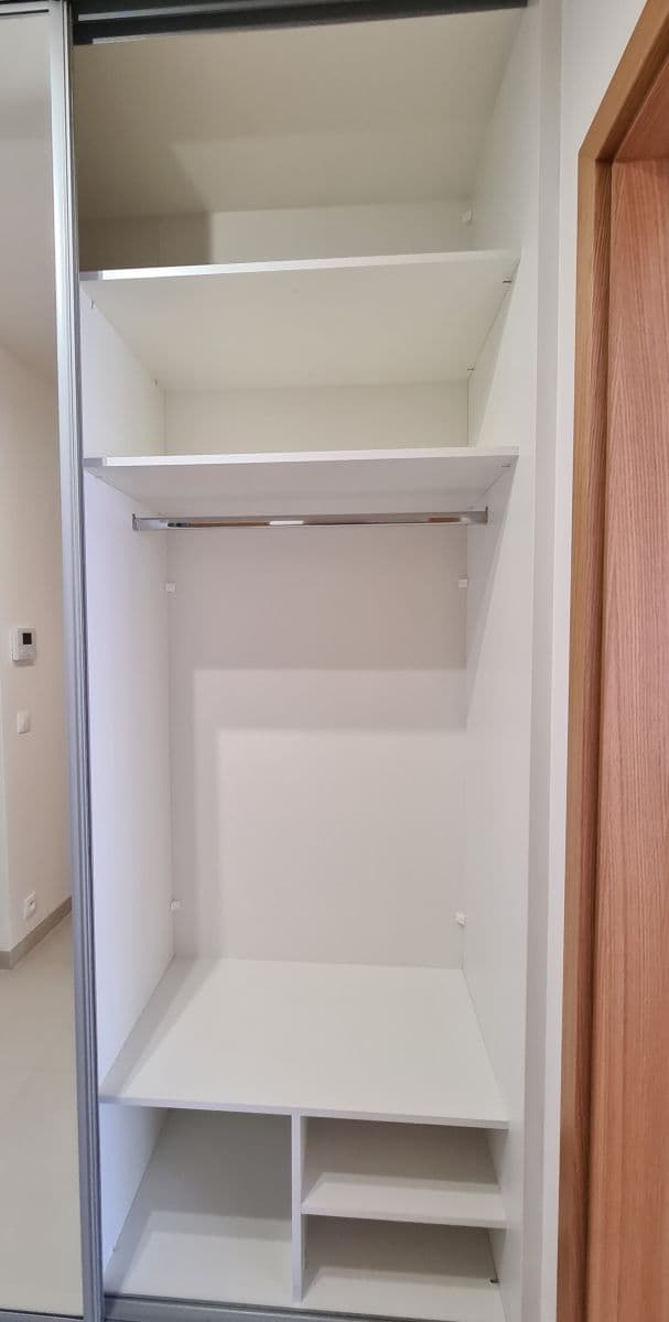 Pronájem bytu 1+kk 31 m², Naskové, Praha, Praha Pronájem bytu 1+kk 31 m², Naskové, Praha, Praha