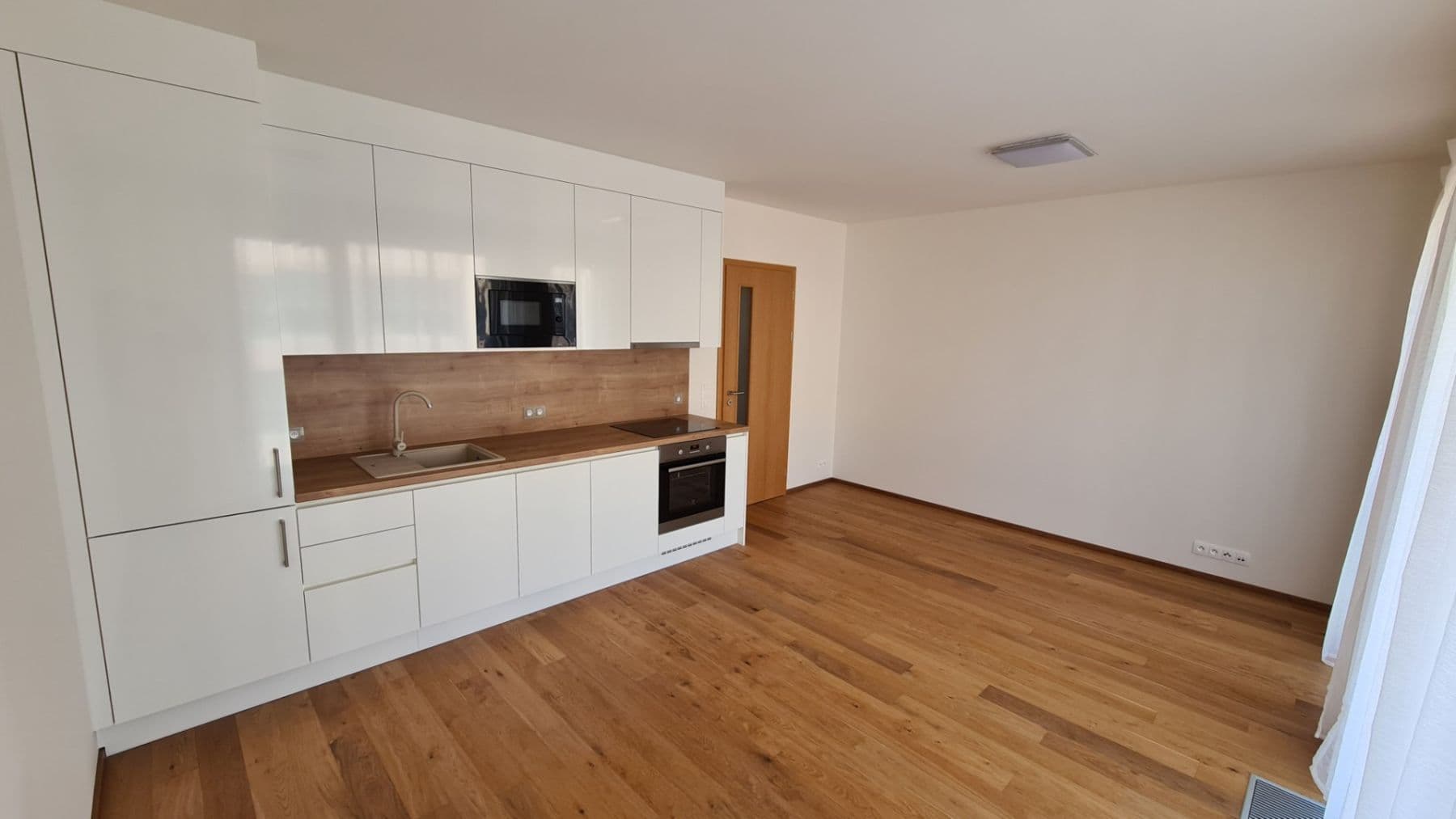 Pronájem bytu 1+kk 31 m², Naskové, Praha, Praha Pronájem bytu 1+kk 31 m², Naskové, Praha, Praha