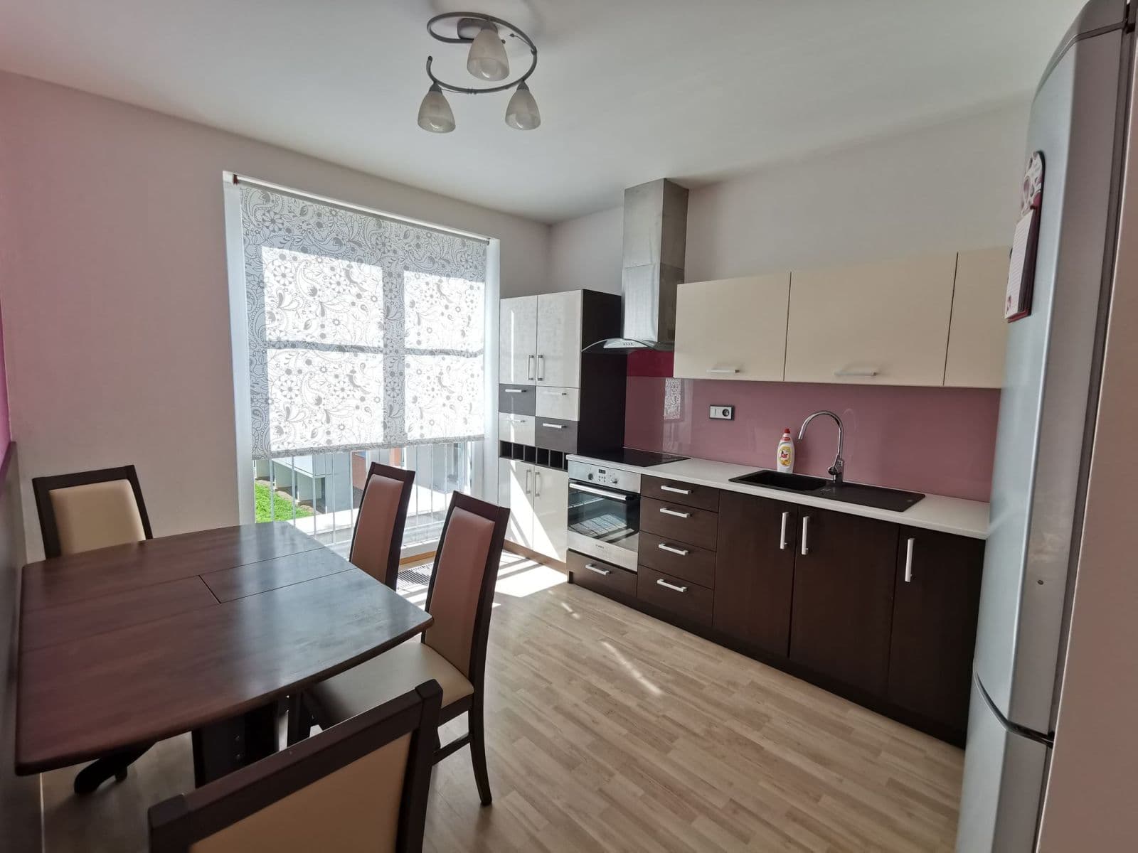 Pronájem bytu 2+1 87 m², Kúty, Zlín, Zlínský kraj Pronájem bytu 2+1 87 m², Kúty, Zlín, Zlínský kraj