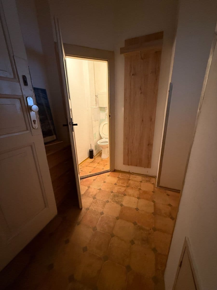 Pronájem bytu 2+kk 44 m², Na Dolinách, Praha, Praha Pronájem bytu 2+kk 44 m², Na Dolinách, Praha, Praha