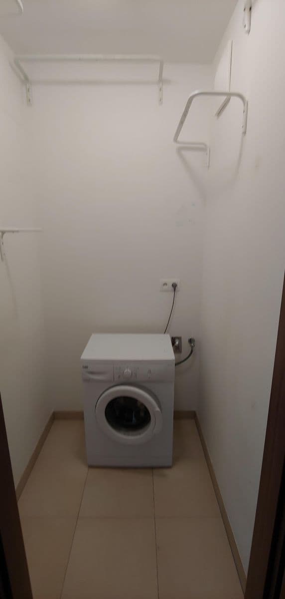 Pronájem bytu 1+kk 36 m², Nad Úžlabinou, Praha, Praha Pronájem bytu 1+kk 36 m², Nad Úžlabinou, Praha, Praha