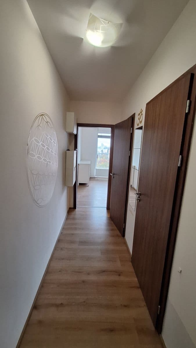 Pronájem bytu 1+kk 36 m², Nad Úžlabinou, Praha, Praha Pronájem bytu 1+kk 36 m², Nad Úžlabinou, Praha, Praha