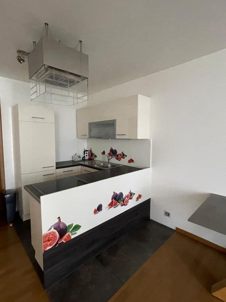 Pronájem bytu 2+kk 61 m², Holečkova, Praha, Praha Pronájem bytu 2+kk 61 m², Holečkova, Praha, Praha