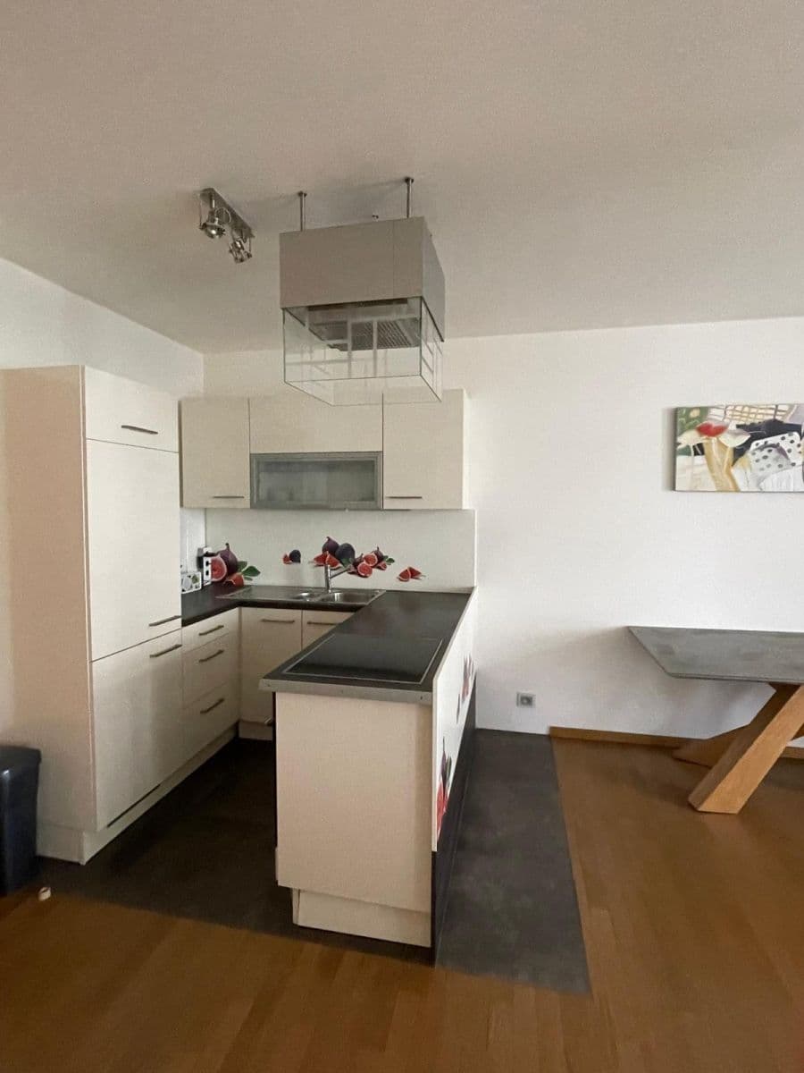 Pronájem bytu 2+kk 61 m², Holečkova, Praha, Praha Pronájem bytu 2+kk 61 m², Holečkova, Praha, Praha
