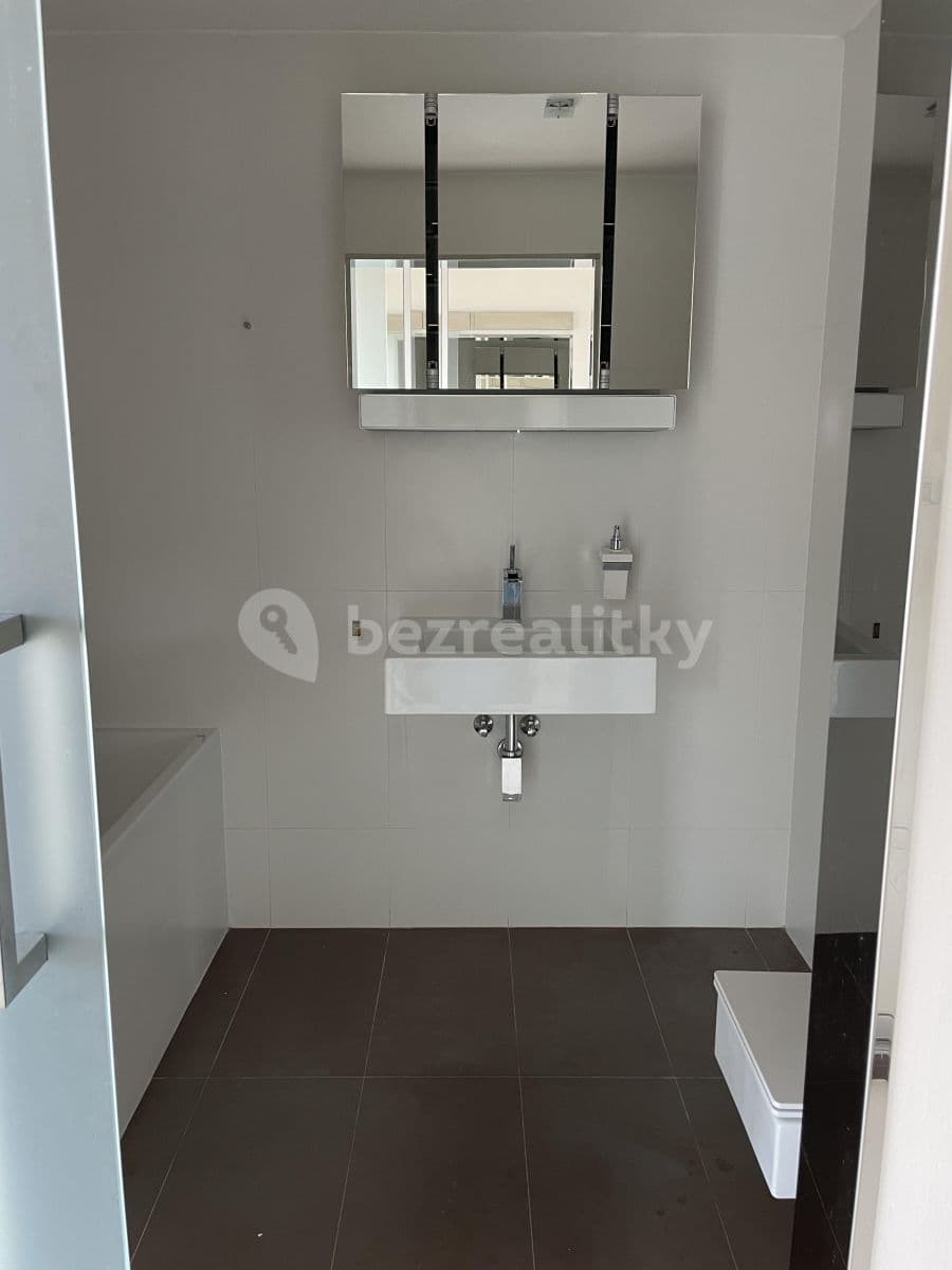 Pronájem bytu 2+kk 64 m², Květinková, Praha, Praha Pronájem bytu 2+kk 64 m², Květinková, Praha, Praha