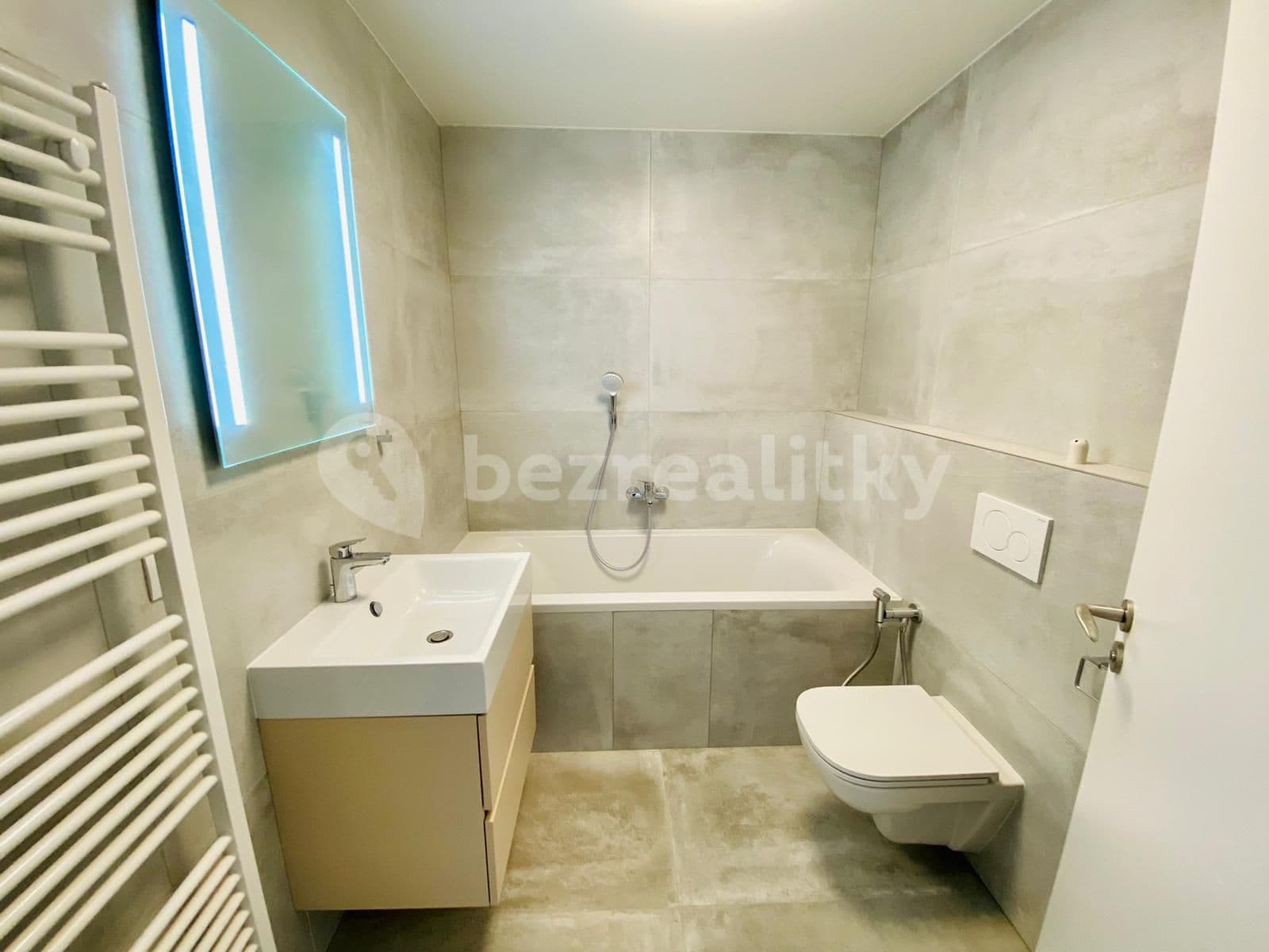 Pronájem bytu 2+kk 61 m², Šaldova, Praha, Praha Pronájem bytu 2+kk 61 m², Šaldova, Praha, Praha
