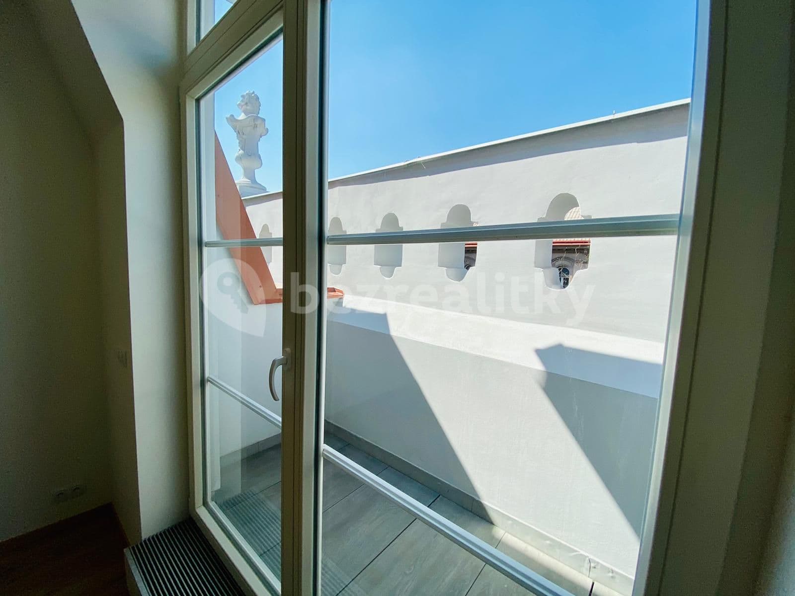 Pronájem bytu 2+kk 61 m², Šaldova, Praha, Praha Pronájem bytu 2+kk 61 m², Šaldova, Praha, Praha