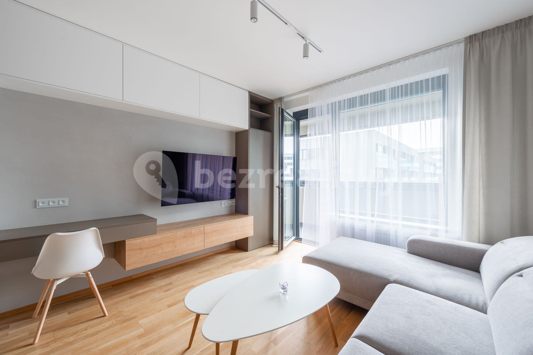 Pronájem bytu 2+kk 52 m², Argentinská, Praha, Praha Pronájem bytu 2+kk 52 m², Argentinská, Praha, Praha
