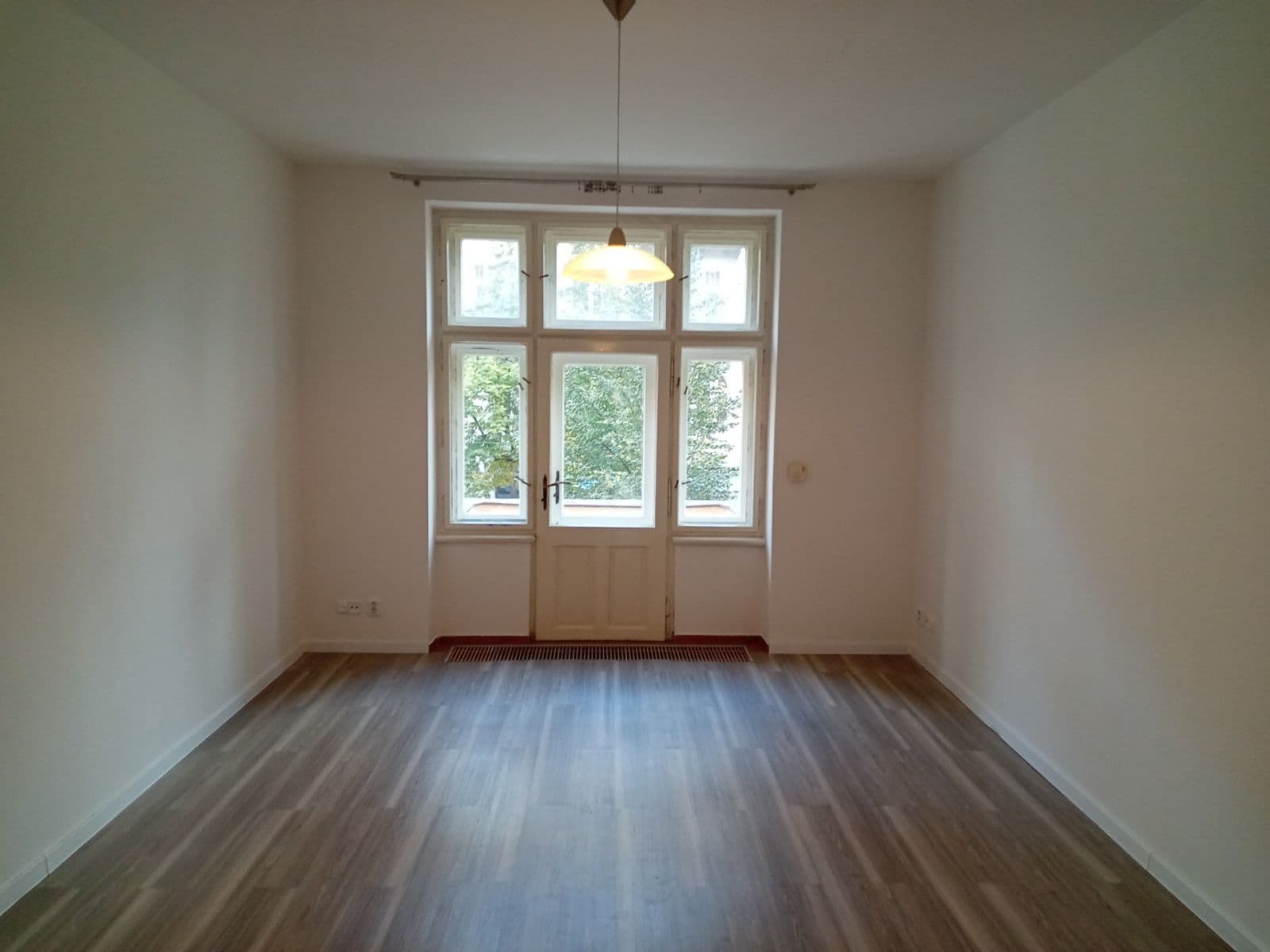 Pronájem bytu 2+kk 49 m², Moskevská, Praha, Praha Pronájem bytu 2+kk 49 m², Moskevská, Praha, Praha