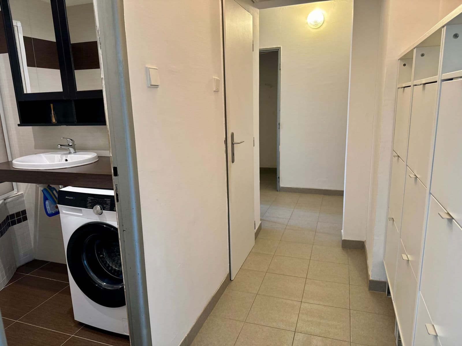 Pronájem bytu 2+1 64 m², Frýdlantská, Praha, Praha Pronájem bytu 2+1 64 m², Frýdlantská, Praha, Praha