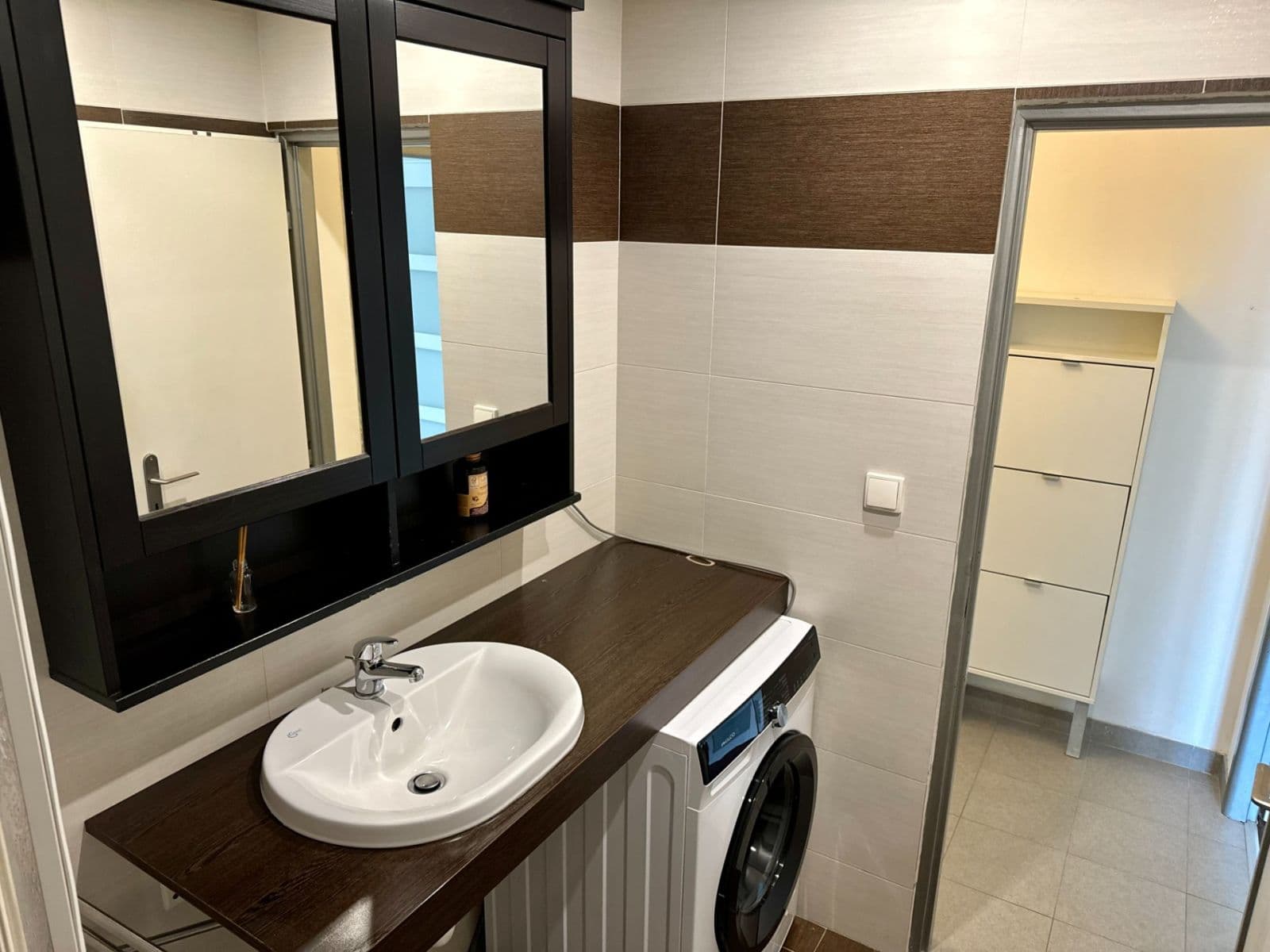 Pronájem bytu 2+1 64 m², Frýdlantská, Praha, Praha Pronájem bytu 2+1 64 m², Frýdlantská, Praha, Praha