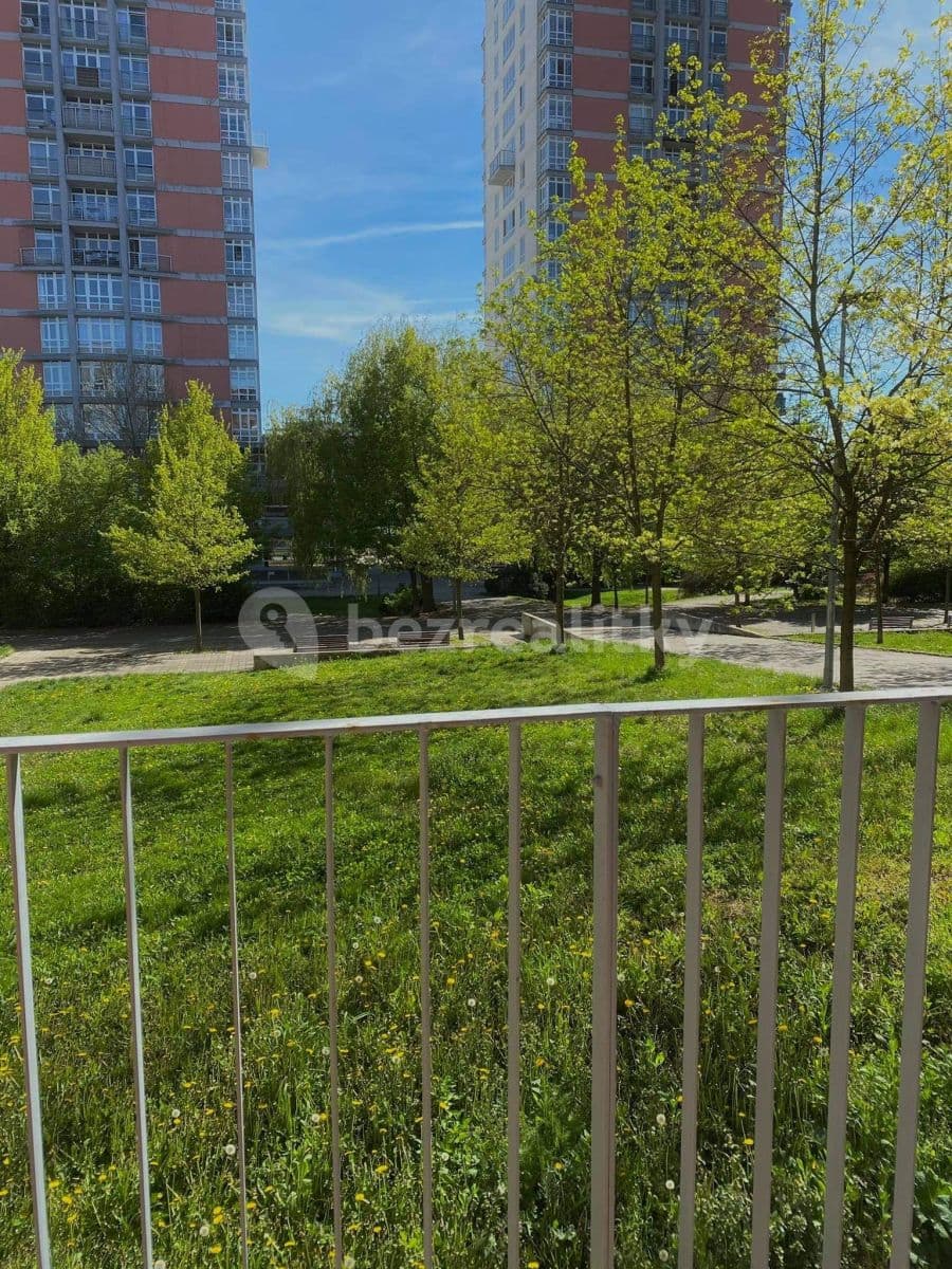 Pronájem bytu 1+kk 37 m², Názovská, Praha, Praha Pronájem bytu 1+kk 37 m², Názovská, Praha, Praha