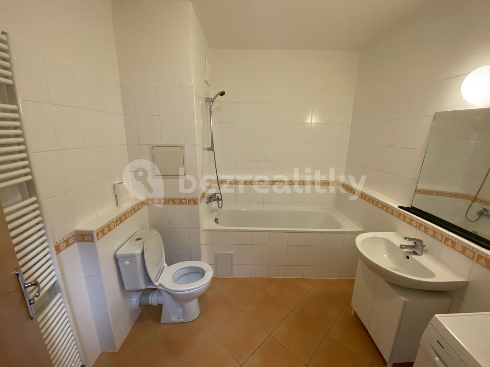 Pronájem bytu 1+kk 37 m², Názovská, Praha, Praha Pronájem bytu 1+kk 37 m², Názovská, Praha, Praha