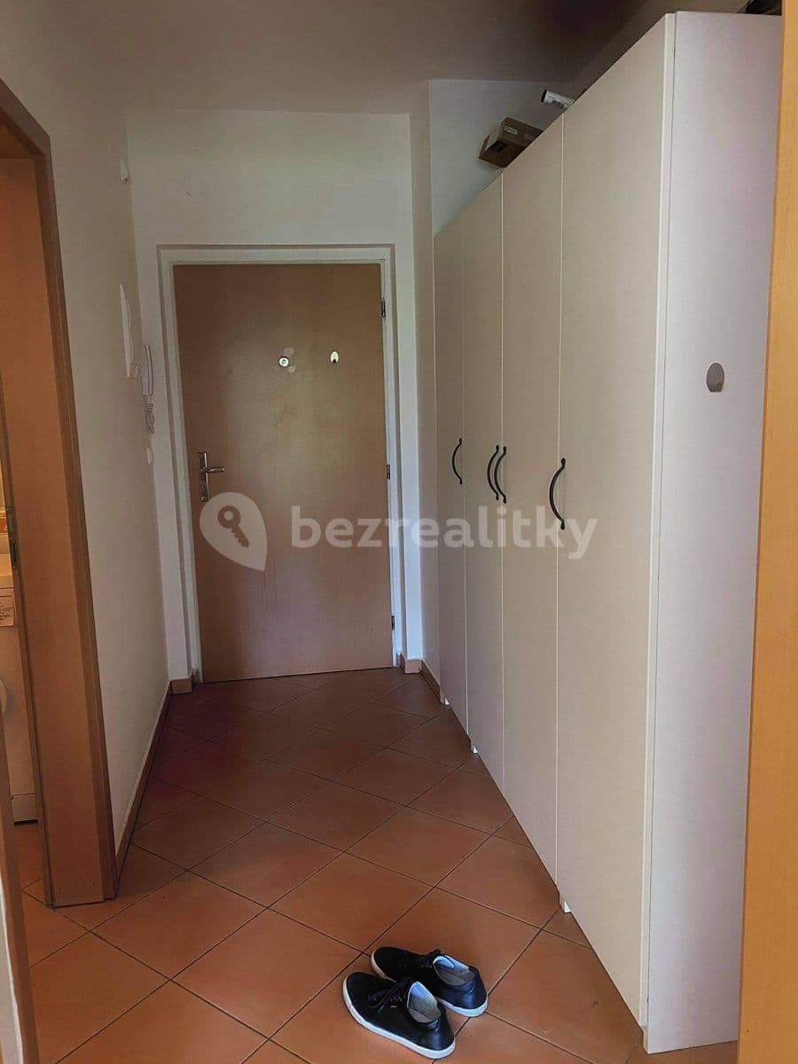 Pronájem bytu 1+kk 37 m², Názovská, Praha, Praha Pronájem bytu 1+kk 37 m², Názovská, Praha, Praha