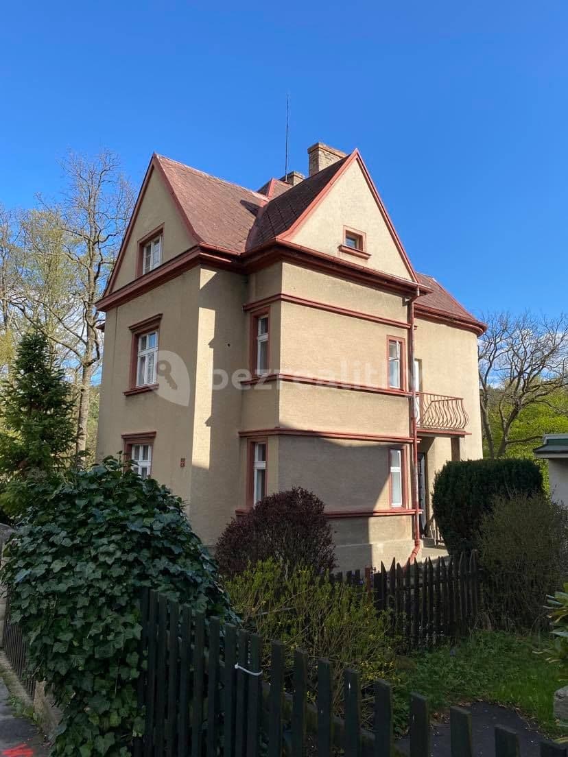 Pronájem bytu 3+1 80 m², Na Výšinách, Děčín, Ústecký kraj Pronájem bytu 3+1 80 m², Na Výšinách, Děčín, Ústecký kraj