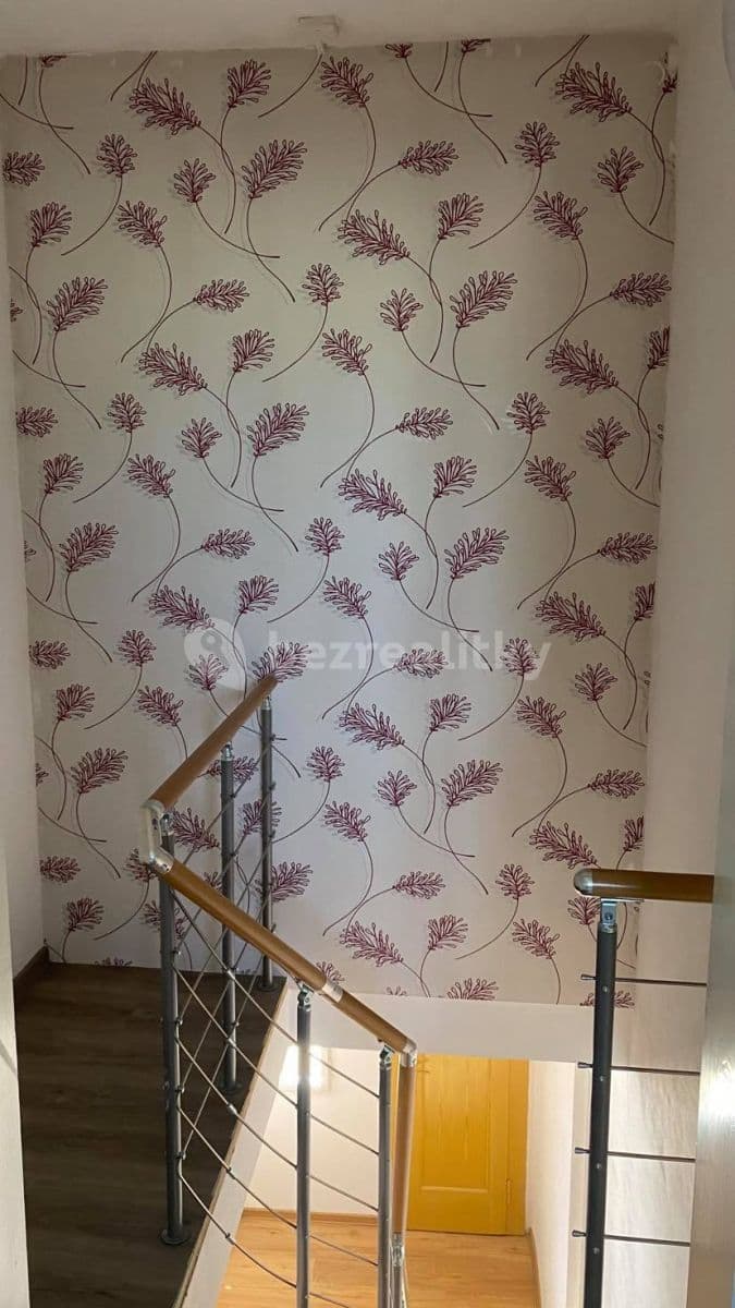 Pronájem bytu 3+1 80 m², Na Výšinách, Děčín, Ústecký kraj Pronájem bytu 3+1 80 m², Na Výšinách, Děčín, Ústecký kraj