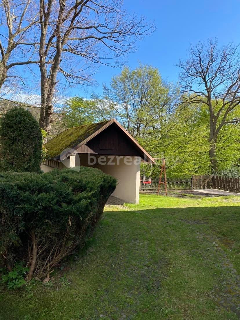 Pronájem bytu 3+1 80 m², Na Výšinách, Děčín, Ústecký kraj Pronájem bytu 3+1 80 m², Na Výšinách, Děčín, Ústecký kraj