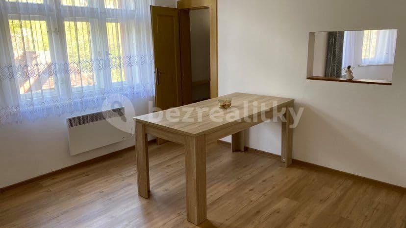 Pronájem bytu 3+1 80 m², Na Výšinách, Děčín, Ústecký kraj Pronájem bytu 3+1 80 m², Na Výšinách, Děčín, Ústecký kraj